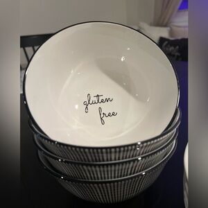 Gluten free ceramic bowls (set of 2)